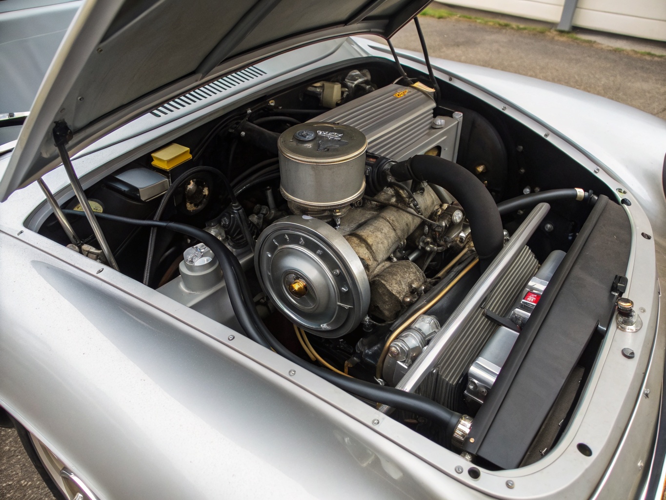 Porsche Motor Restaurierung